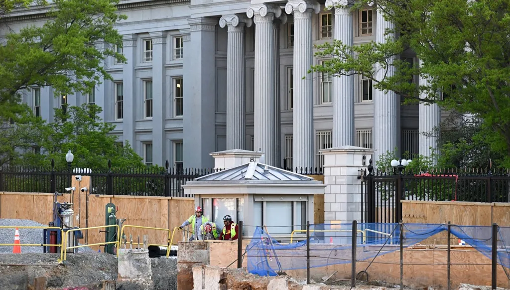 ضوء أخضر قضائي موقّت لمشروع قاعة الحفلات في البيت الأبيض