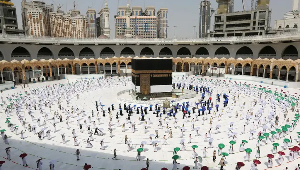 الحج في ضوء "رؤية 2030"... رحلة إيمانية تدعم اقتصاد ما بعد النفط
