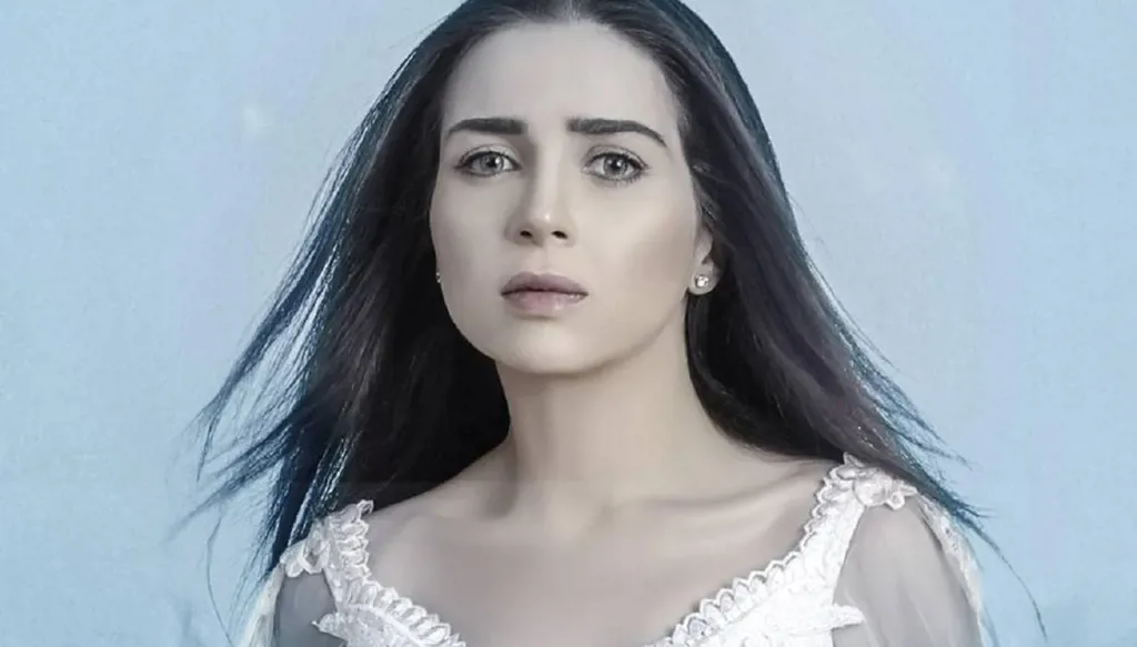 مي عز الدين تُفجع بوفاة والدتها