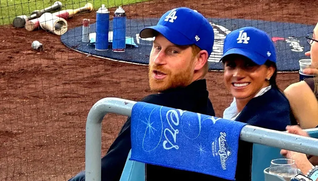 الأمير هاري يعتذر للكنديين: "مسألة القبعة" أحرجتني (فيديو)