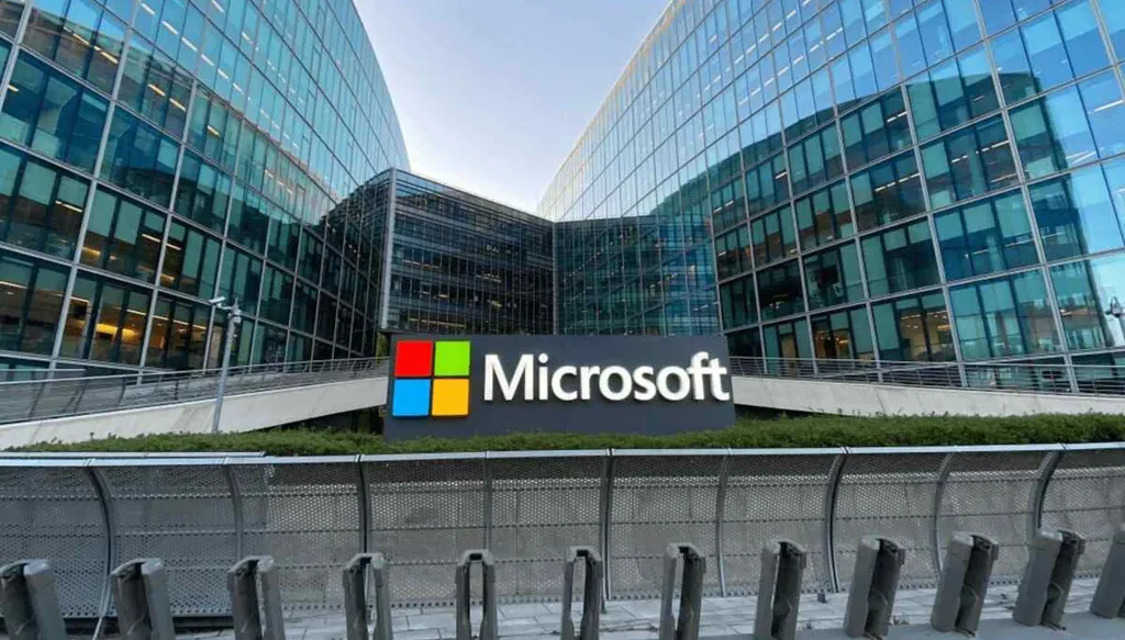 "مايكروسوفت" و"داتابريكس" يتعاونان لتوفير منصة "أزور داتابريكس" في السعودية