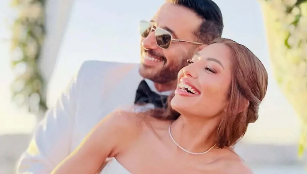 الظهور الأول بعد الزواج من ميرنا الهلباوي... أحمد السعدني مع ابنه ياسين