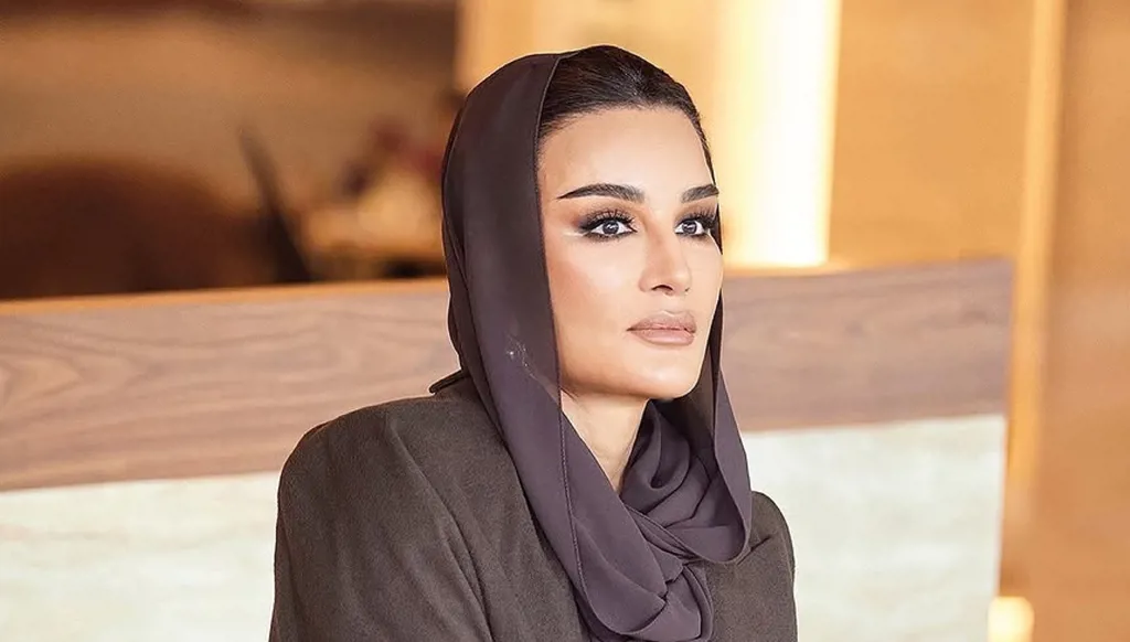 الشيخة موزا تُعايد العالم العربي بمناسبة الأضحى (صور)