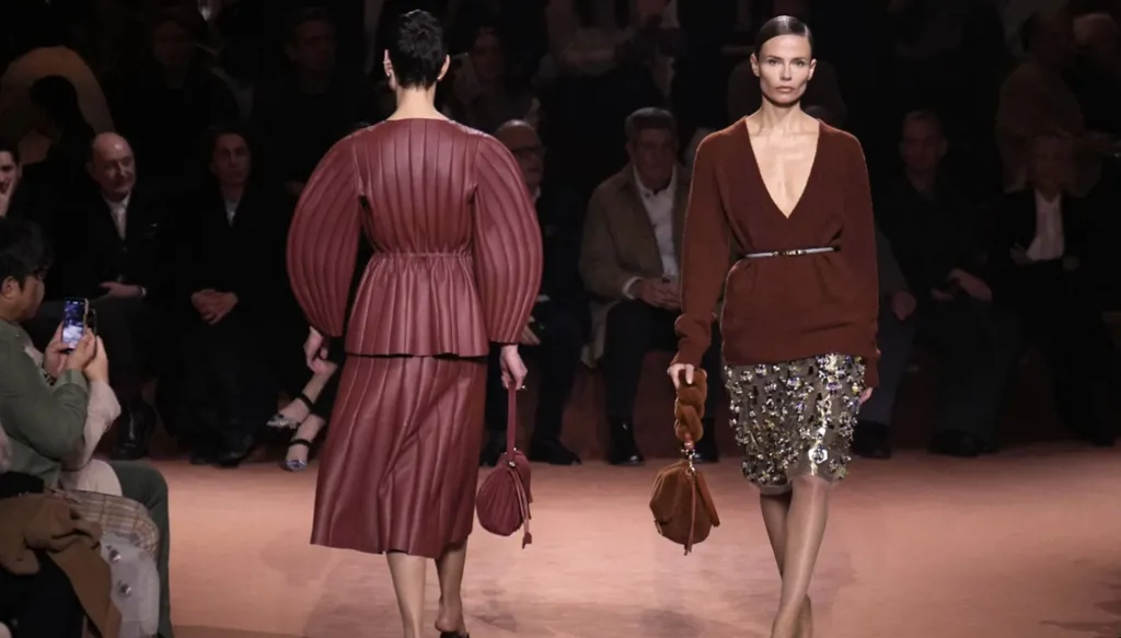 جولة على أبرز العروض في أسبوع الموضة في ميلانو (صور)