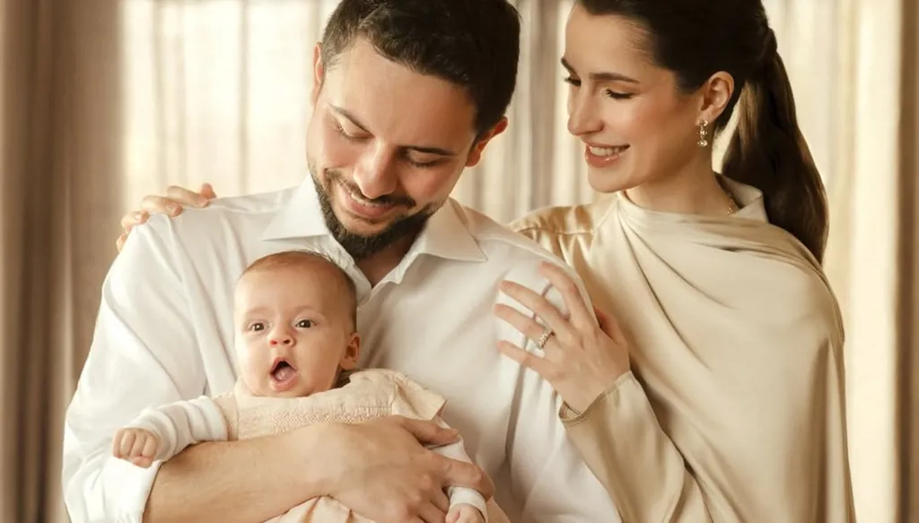 الأميرة إيمان بنت الحسين تخطف الأنظار بإطلالاتها المميّزة (صور)