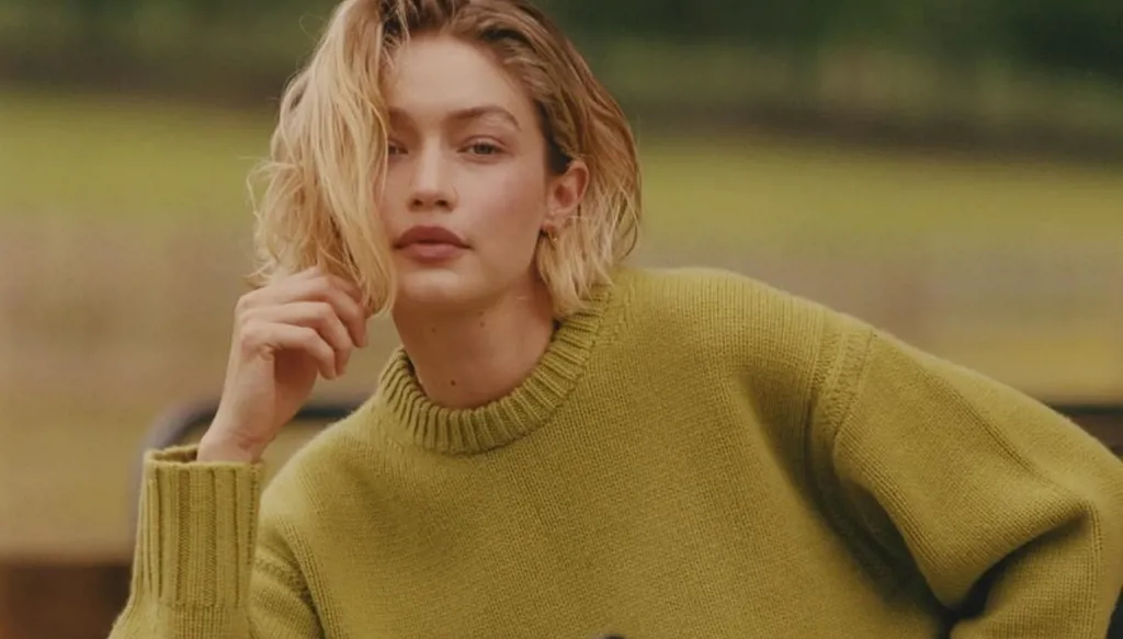 التريكو موضة شتاء 2026: نصائح لاعتمادها على طريقة النجمات (صور)