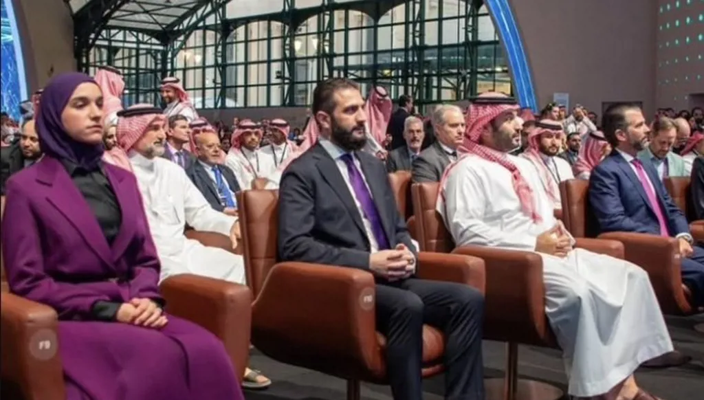 زوجة احمد الشرع لطيفة الدروبي في السعودية بإطلالة دبلوماسية مدروسة (صور)