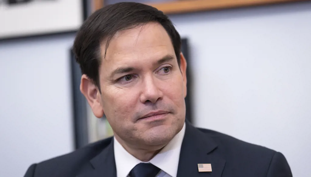 طائرة وزير الخارجية الأميركي قطعت رحلتها إلى ميونيخ... ما السبب؟