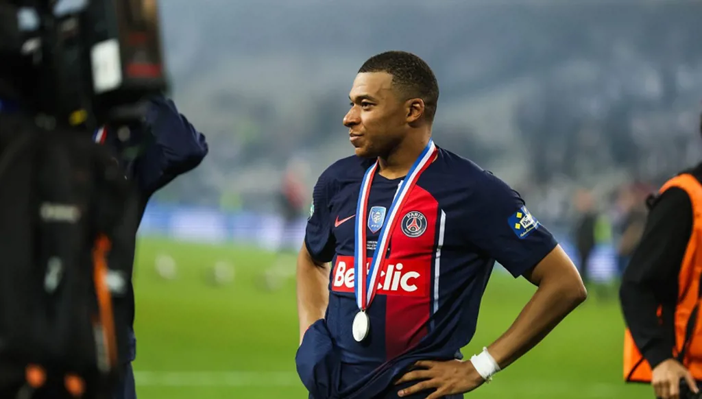 5 أندية فاجأت الجميع بعد رحيل نجمها الأول