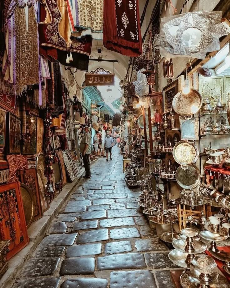 الأسواق في تونس (Pinterest)