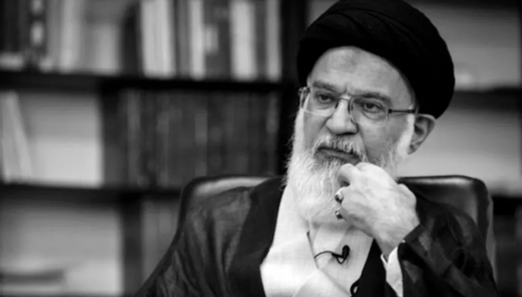 رجل دين إيراني مقرب من خامنئي: الابتلاءات دليل قرب ظهور المهدي