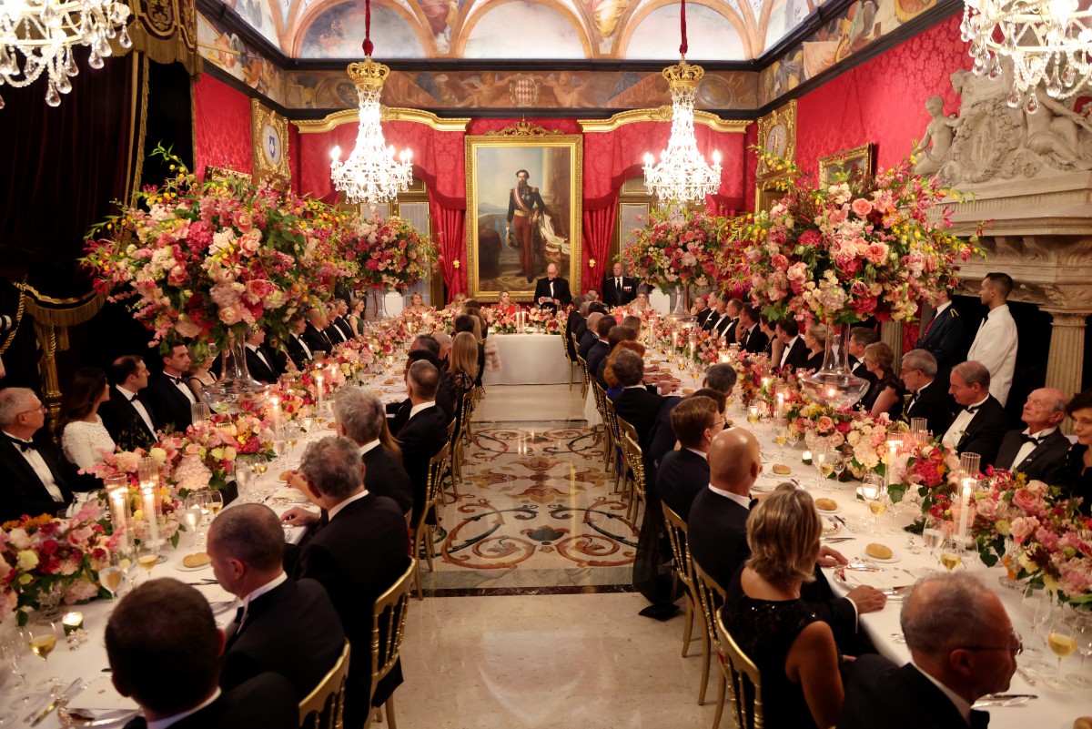 أمير موناكو يتحدث خلال عشاء بحضور ماكرون قبل انعقاد مؤتمر الأمم المتحدة ‏الثالث للمحيطات (أ ف ب)‏