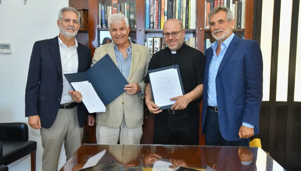 مكتبة جامعة الروح القدس – الكسليك تحفظ ثلاثة أرشيفات لبنانية رائدة