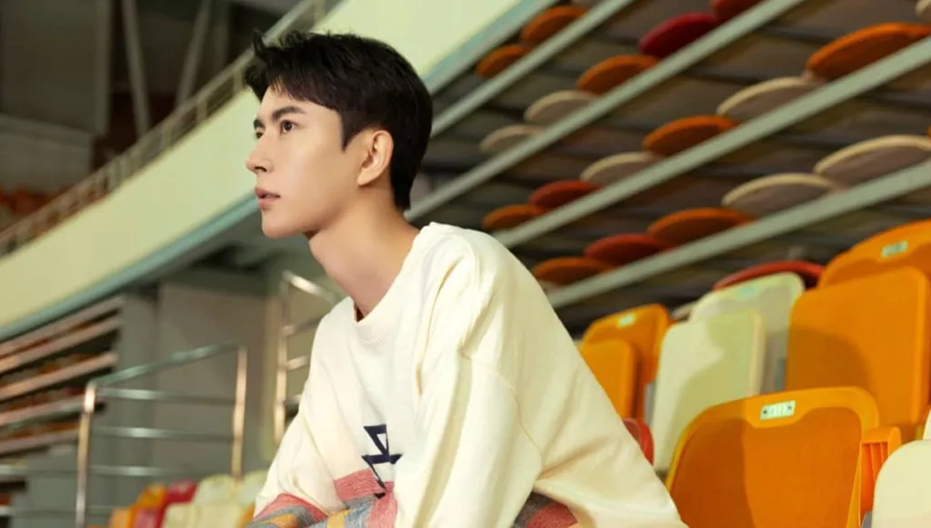 وفاة بطل "Eternal Love" يو مينغلونغ بعد سقوط مأسوي من مبنى