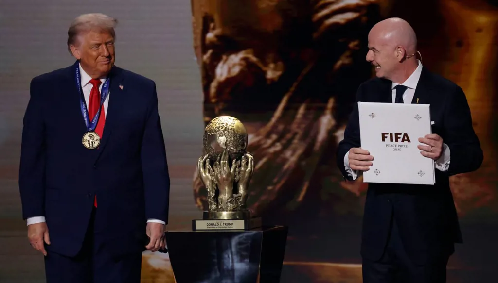 كأس العالم 2026 في قبضة السياسة والمال