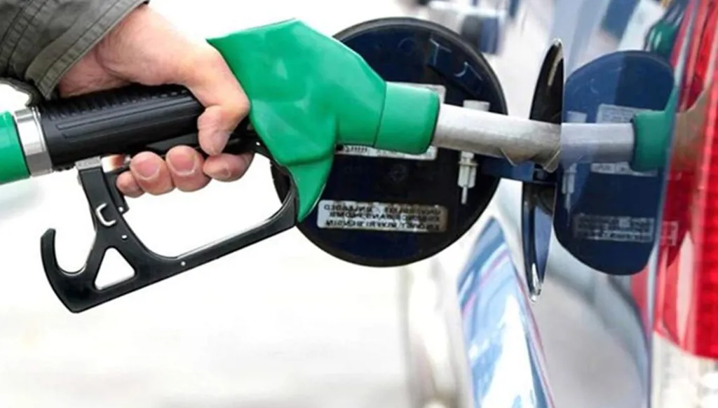 البنزين والمازوت إلى ارتفاع متواصل... كيف جاء الجدول الجديد؟