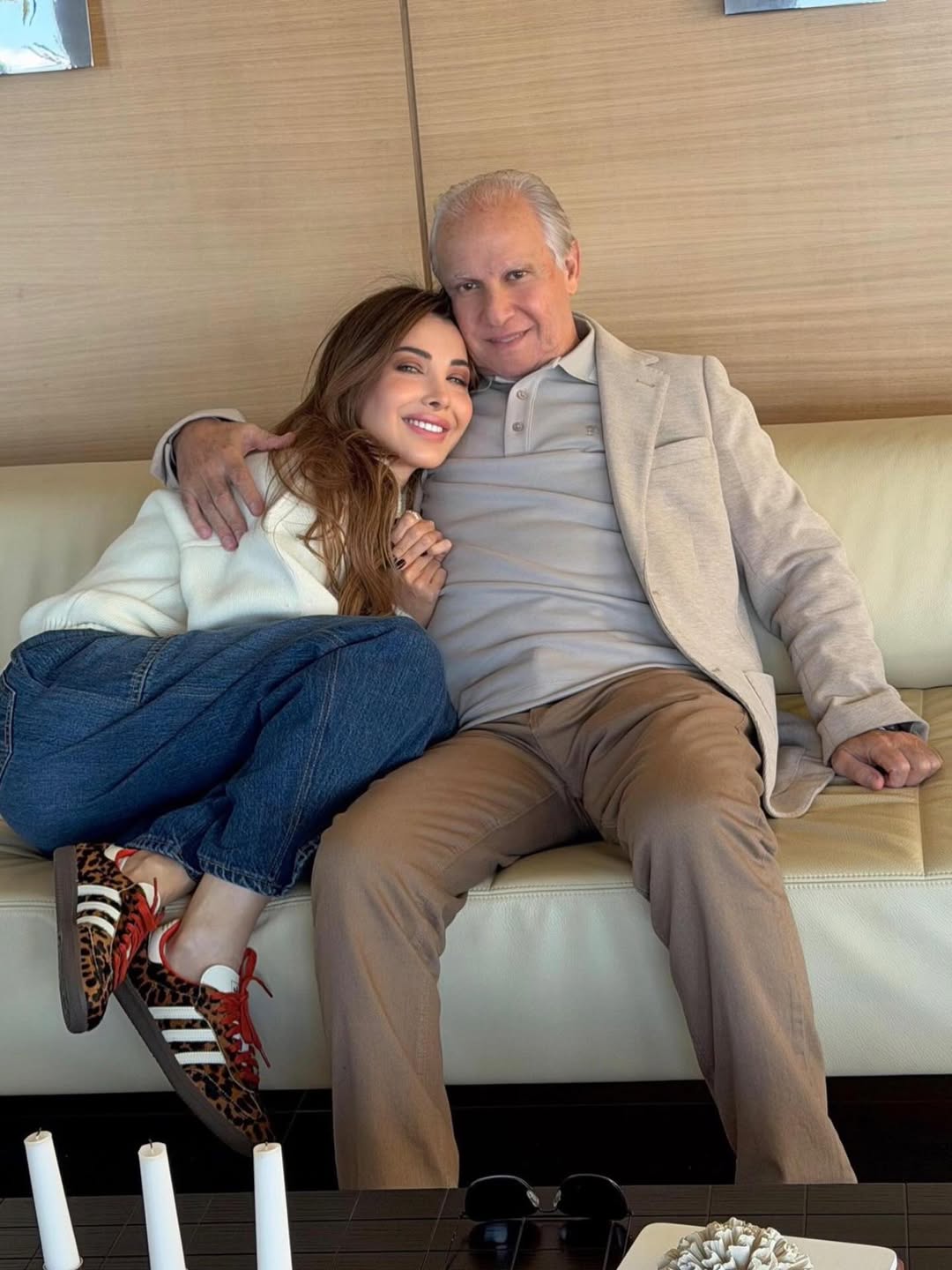 نانسي عجرم بفيديو مؤثر مع والدها (انستغرام)