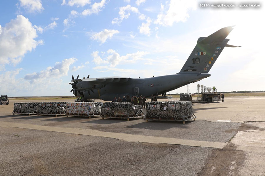 طائرة فرنسية تحمل عتاداً هندسيّاً مقدماً هبة لمصلحة الجيش اللبناني (الجيش اللبناني).