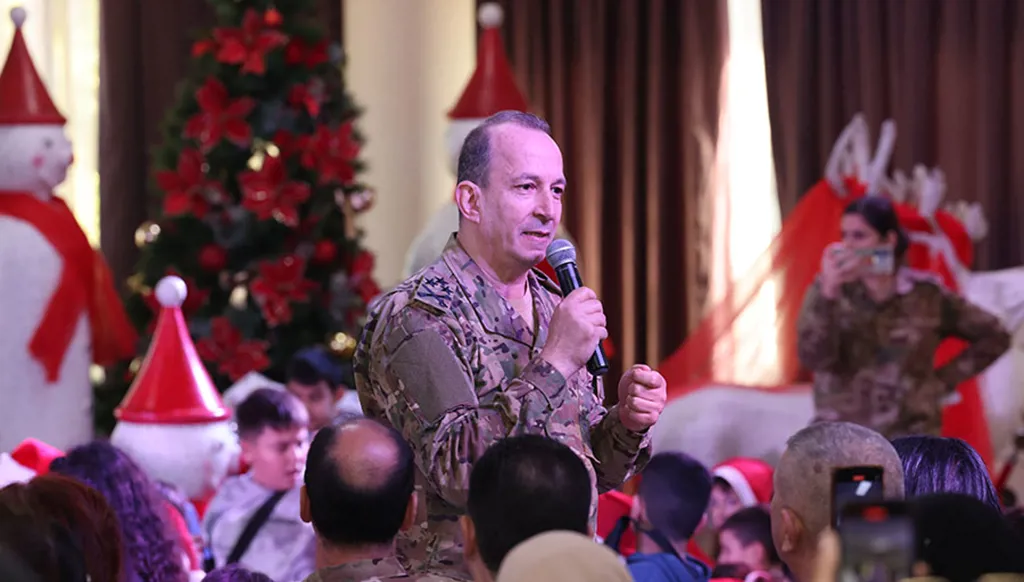 قائد الجيش: نفتخر بشهدائنا وبأجيالنا الجديدة