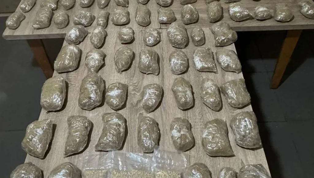 الجيش اللبناني يضبط كمية كبيرة من حشيشة الكيف مُعدّة للتهريب إلى سوريا