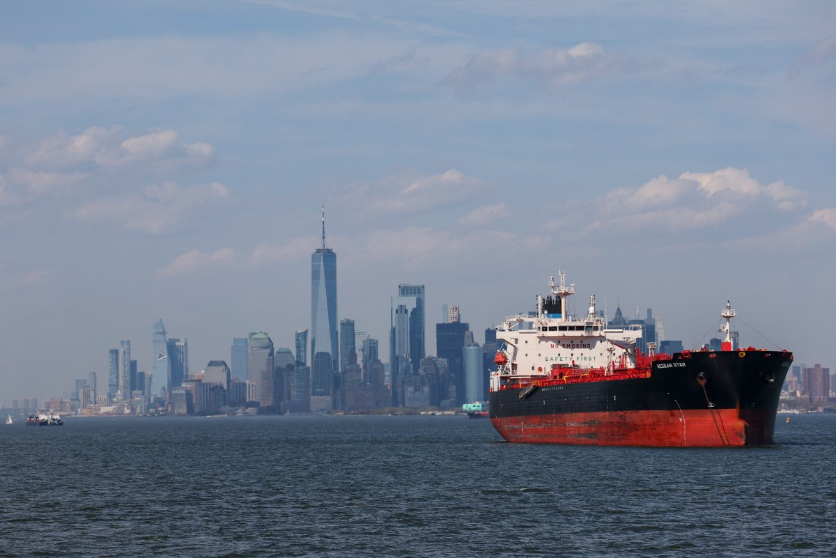 ناقلة النفط والمواد الكيميائية Aegean Star في ميناء نيويورك (أ ف ب)