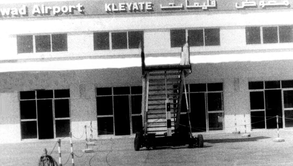 الانطلاق من مطار القليعات هدفٌ حكوميّ رسميّ...  "حزب الله" كان يضع العراقيل ووعد بتلزيم قريب
