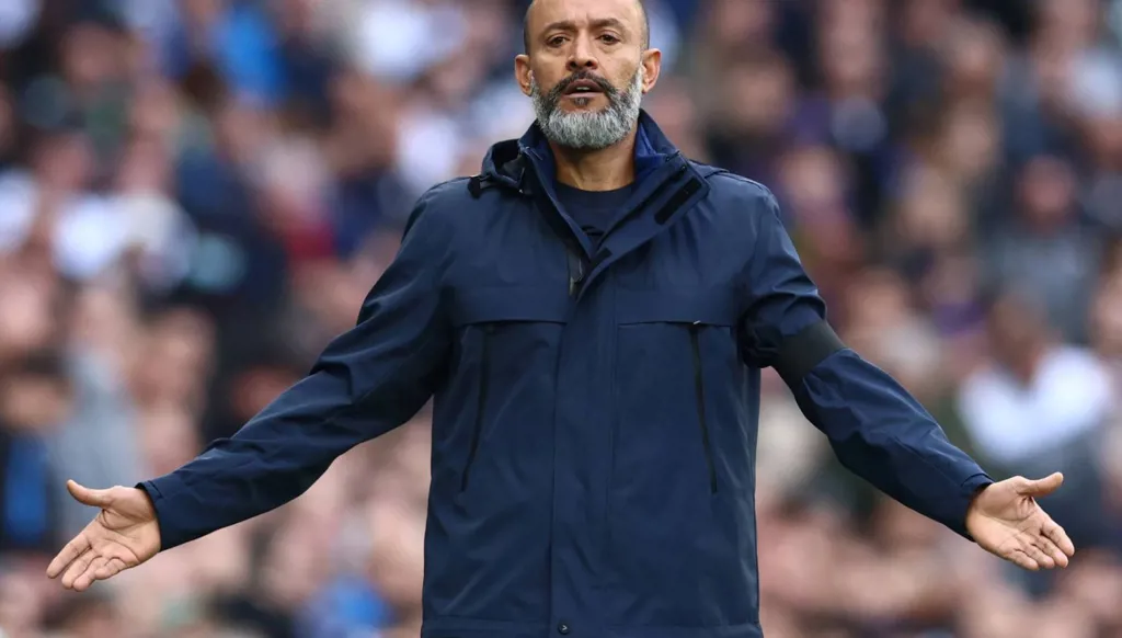 سانتو يشيد بموسم فورست الخيالي