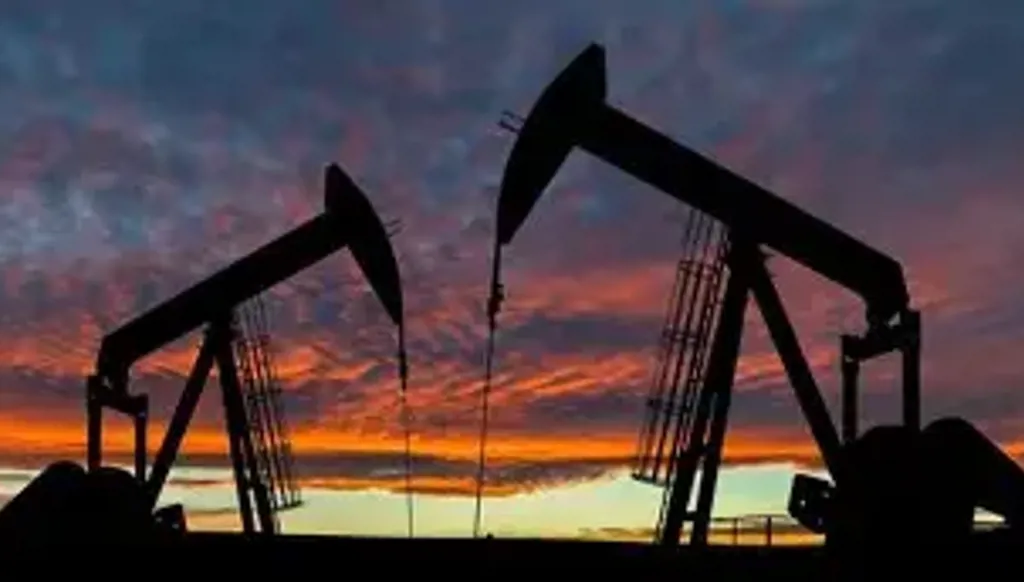 Les prix du pétrole grimpent en raison des tensions au Moyen-Orient et des risques d'approvisionnement