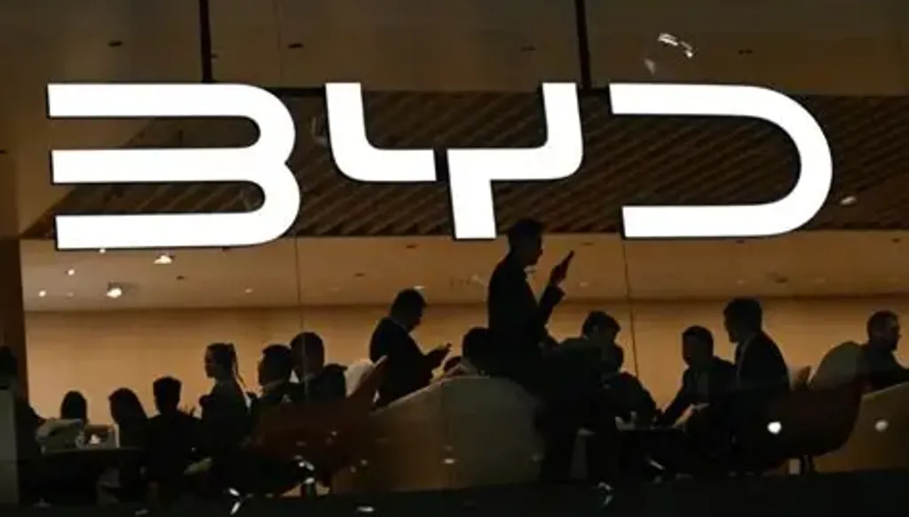 متجاوزةً "تسلا" للمرة الأولى... "بي واي دي" الصّينية تُسجّل رقماً قياسياً عالمياً