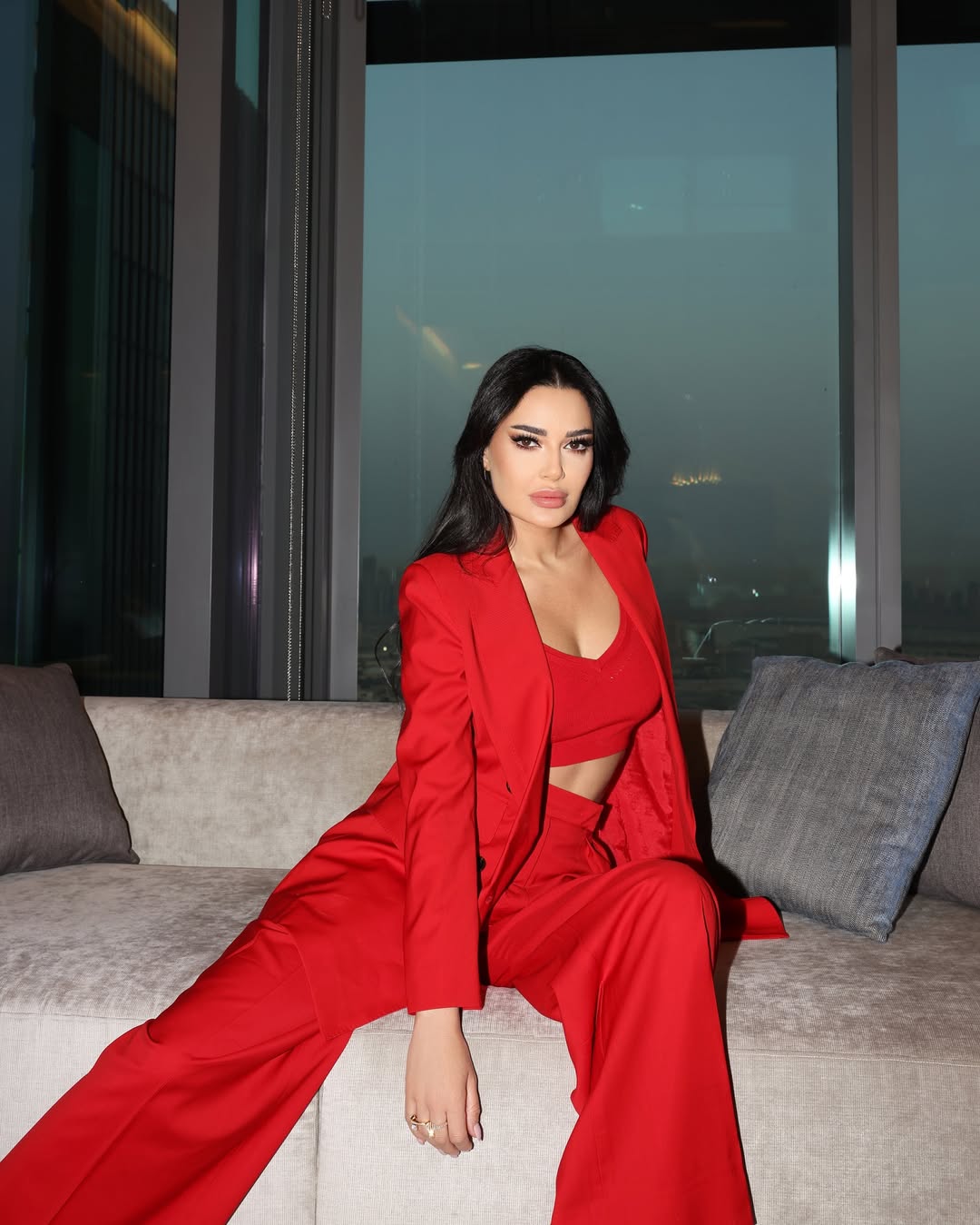 مكياج عيون القطة بأسلوب سيرين عبد النور (إنستغرام)