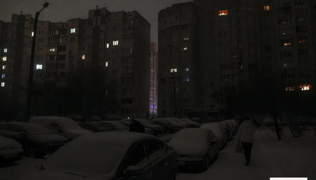هجوم روسي على كييف... آلاف المباني السكنية بدون تدفئة