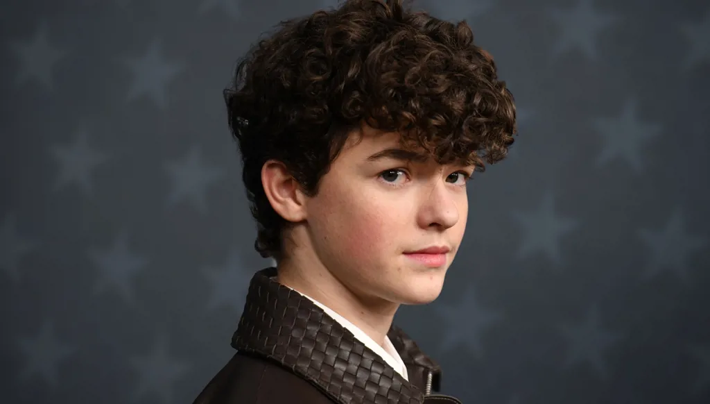 أوين كوبر نجم في الـ16… من حلم كرة القدم إلى "غولدن غلوب"