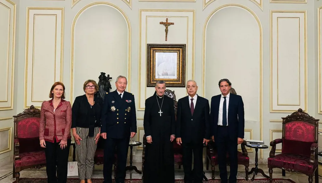 رئيس جوقة الشرف الفرنسية زار البطريرك الراعي وقائد الجيش وكرّم شهداء الجيش الفرنسي