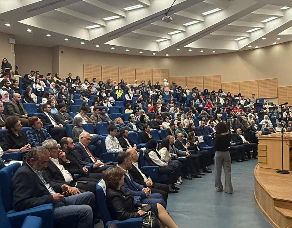 من المشاورات الوطنية والإقليمية بشأن الاستراتيجية الوطنية للشباب في لبنان. (وكالات)