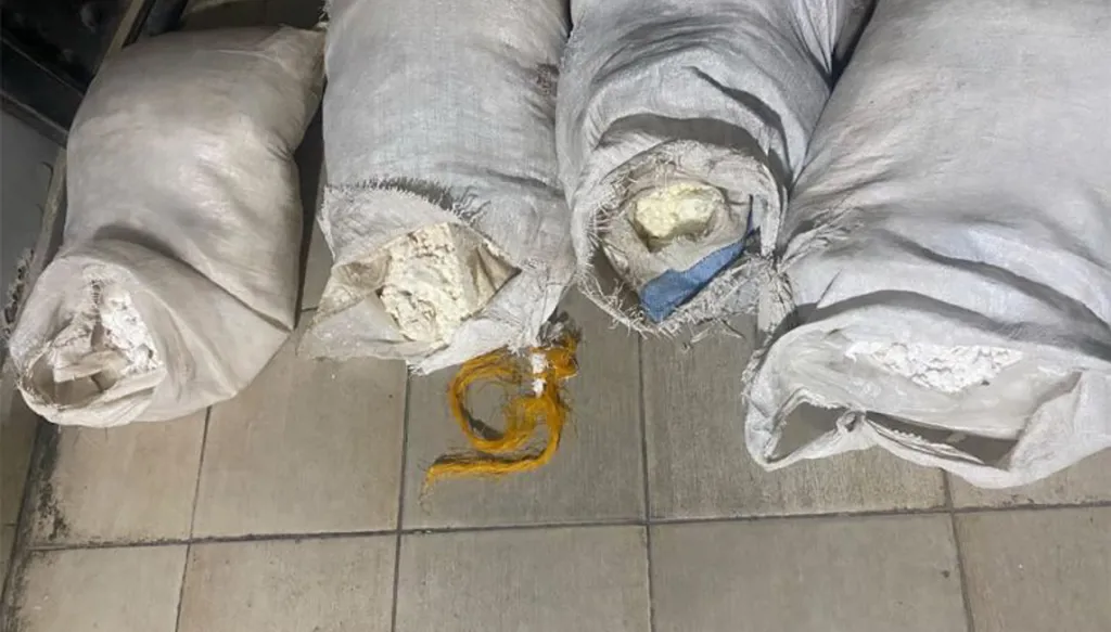 الجيش اللبناني يضبط كمية من المواد المتفجرة عند الحدود السورية