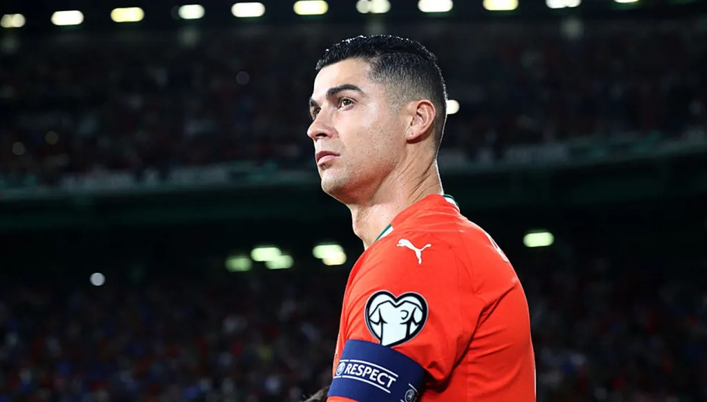 كريستيانو رونالدو يدخل عالم الفنون القتالية المختلطة! (فيديو)