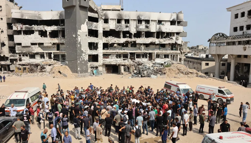 القصف على غزة يتواصل ويحصد المزيد من الضحايا