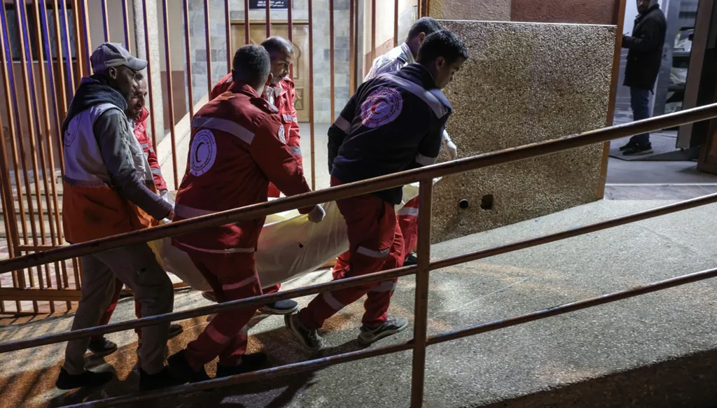 ‏21 قتيلا بغارات إسرائيلية على مخيم النصيرات وسط غزة ‏