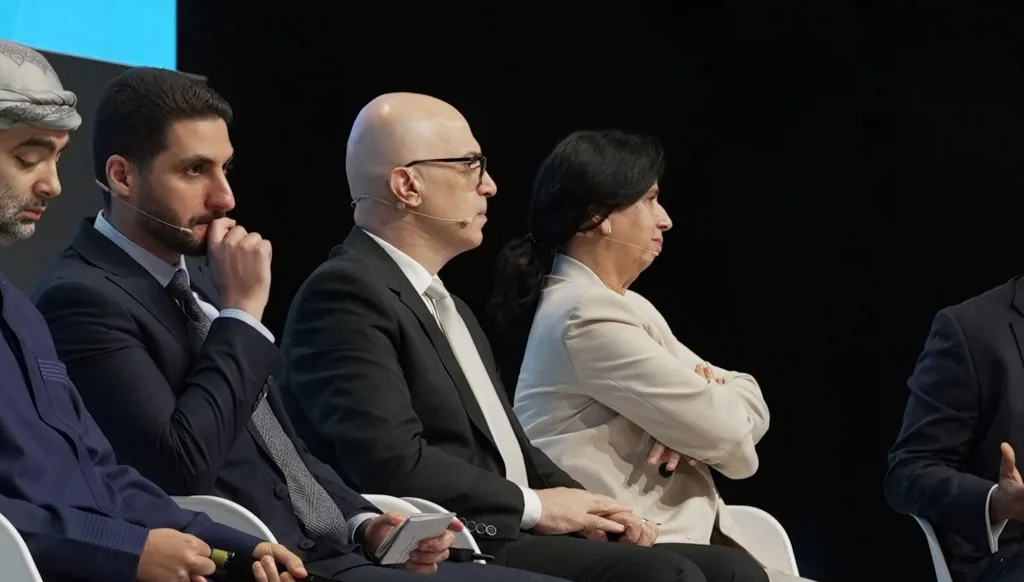 قمّة "بالعربي" تكشف أسماء المتحدثين فيها