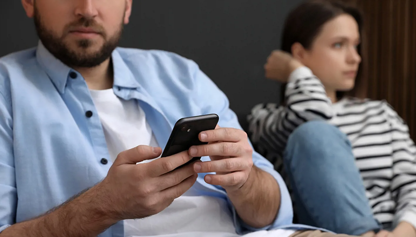 Why Your Phone's Notification Sirens Grab Your Attention: A Simple Psychological Explanation