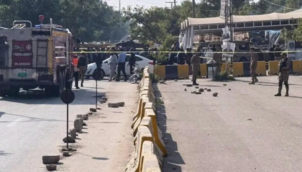 12 قتيلاً جراء عملية انتحارية في باكستان