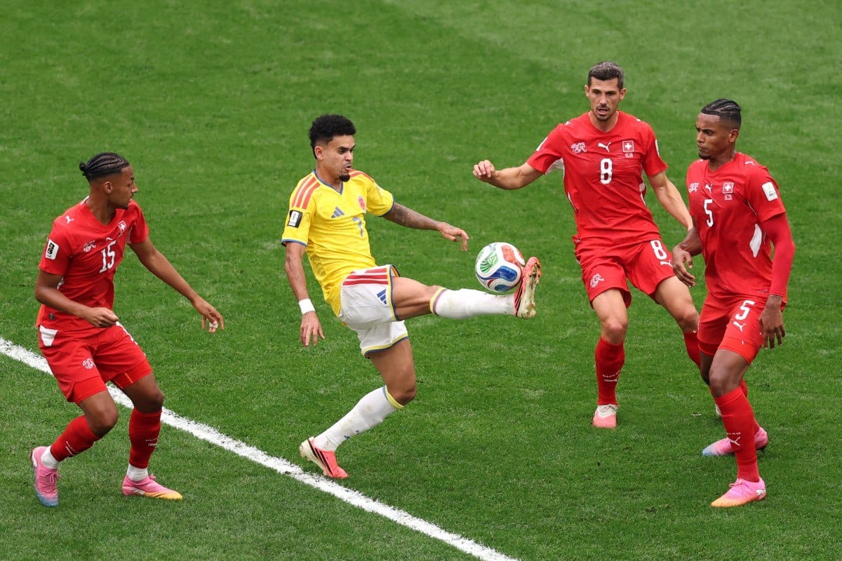 الشوط الأول من مباراة كولومبيا ضد سويسرا في دور الـ16 لكأس العالم 2026