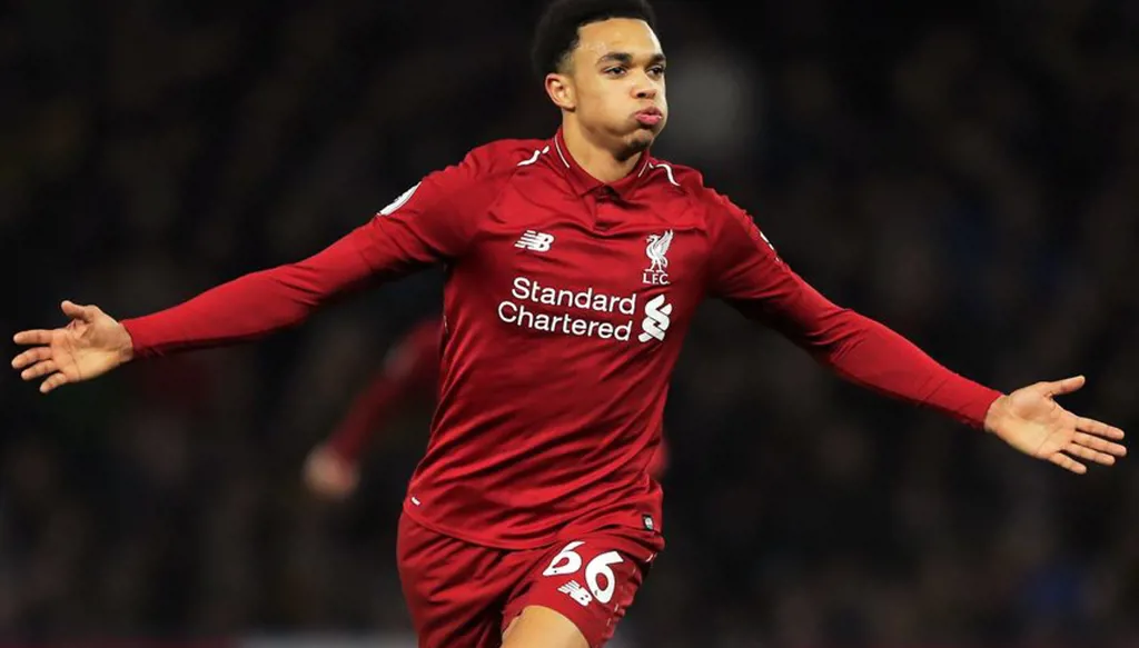 "سيذهب للدرجة الرابعة"... أسطورة مانشستر يونايتد يسخر من أرنولد