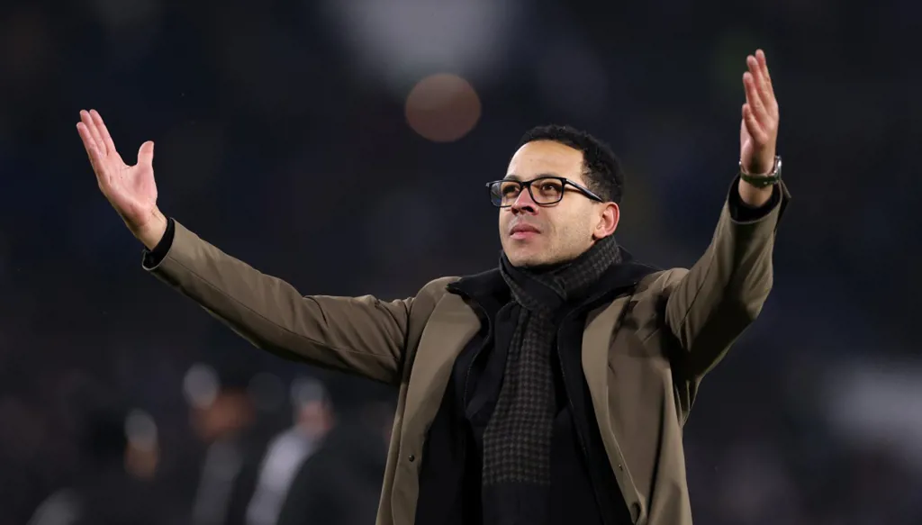 ليام روسينيور وتشيلسي: بين ملكية متعددة الأندية وصافرات الجماهير