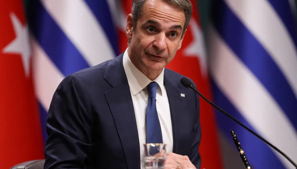 رئيس الوزراء اليوناني يتّصل بعون مهنّئاً: بداية لمرحلة جديدة