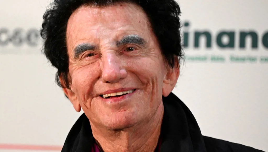 مداهمات في باريس على خلفية قضية جاك لانغ وإبستين