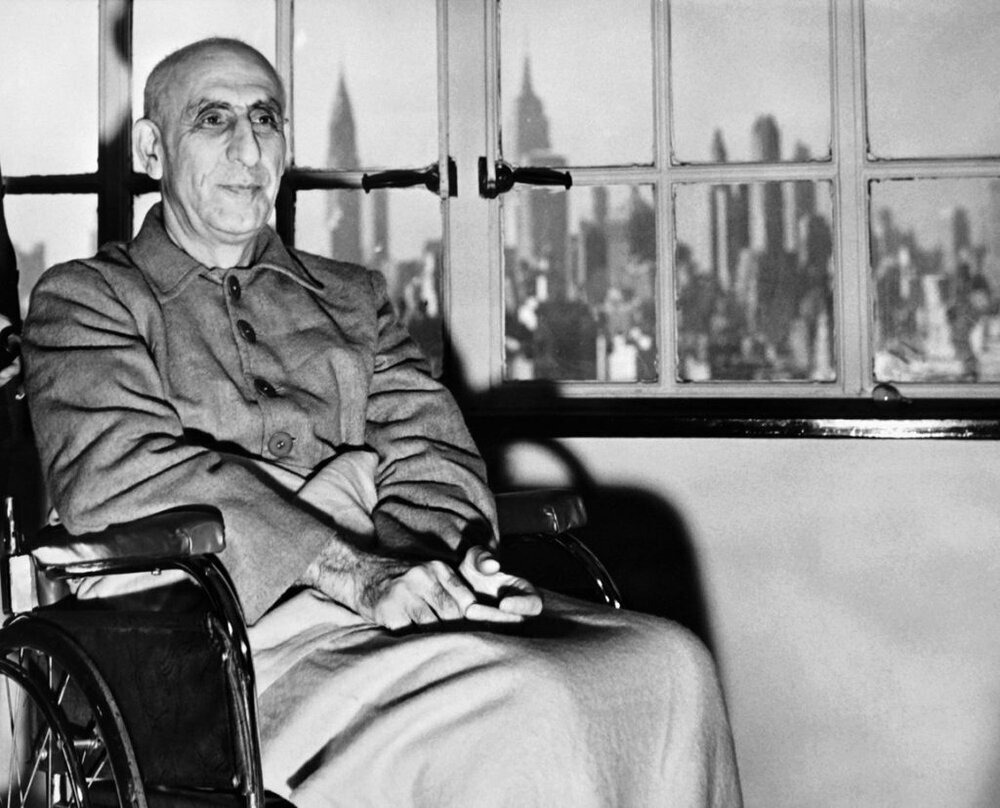 رئيس وزراء إيران الأسبق محمد مصدق (وسائل التواصل الاجتماعي)