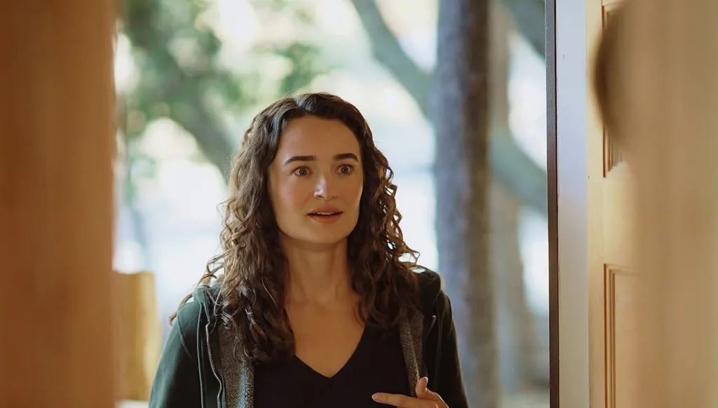 رحيل كيلي ماك نجمة The Walking Dead عن 33 عاماً بعد معاناة مع السرطان (صور)