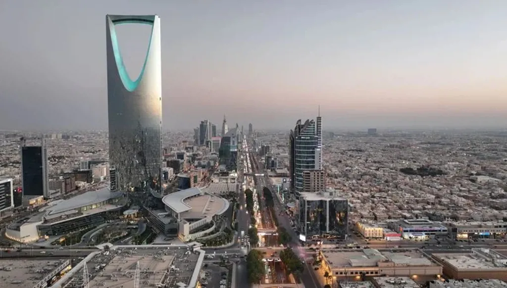 فيتش: الأصول تحت الإدارة في السعودية قد تتخطى 400 مليار دولار في2027