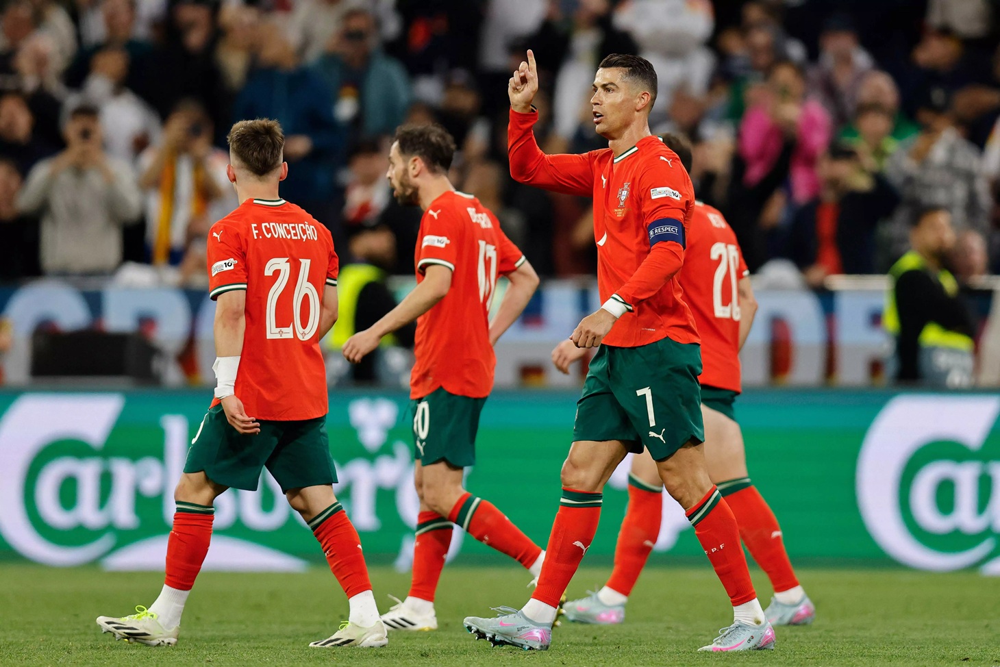 رونالدو مع منتخب البرتغال. (وكالات)